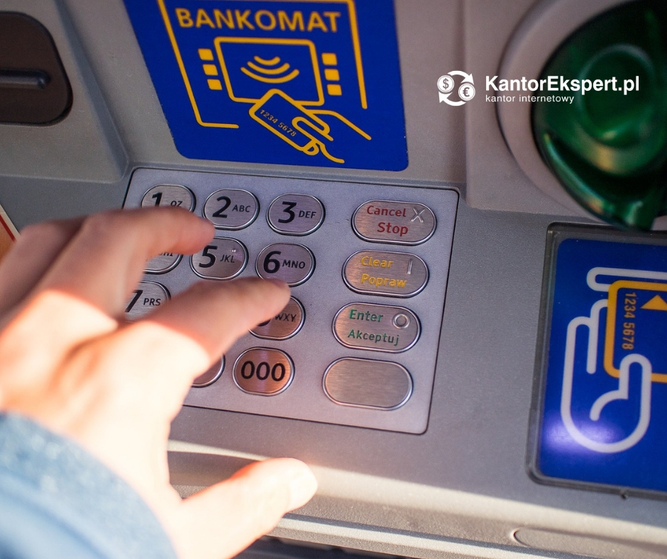W III kwartale ubiegłego roku liczba bankomatów w Polsce zmniejszyła się o 316 sztuk.